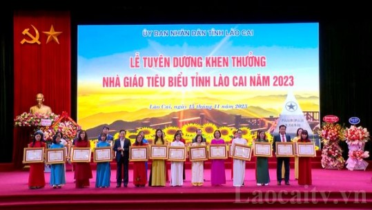 Lào Cai vinh danh 520 nhà giáo tiêu biểu