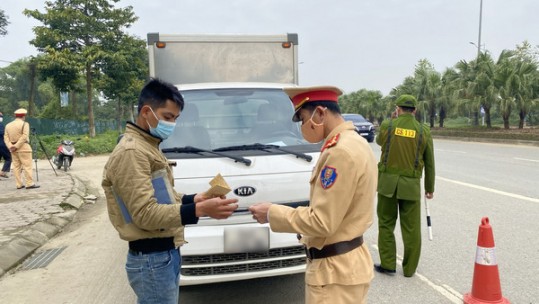 Lào Cai: 143 trường hợp vi phạm trật tự an toàn giao thông dịp nghỉ Tết Dương lịch năm 2024