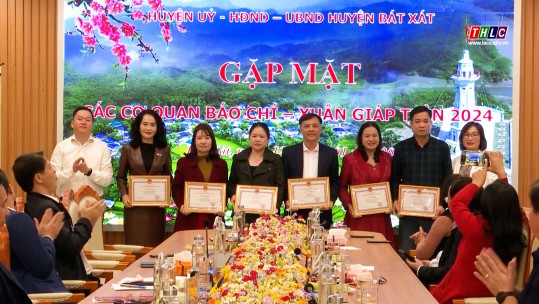 Bát Xát gặp mặt các cơ quan thông tấn, báo chí xuân Giáp Thìn 2024