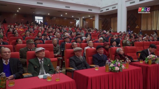 Thành phố Lào Cai: Trao tặng Huy hiệu Đảng đợt 3/2 cho 103 đảng viên