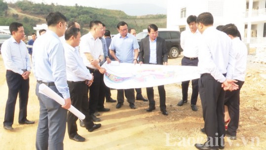 Bí thư Tỉnh ủy Đặng Xuân Phong kiểm tra một số dự án, công trình trọng điểm tại huyện Bát Xát