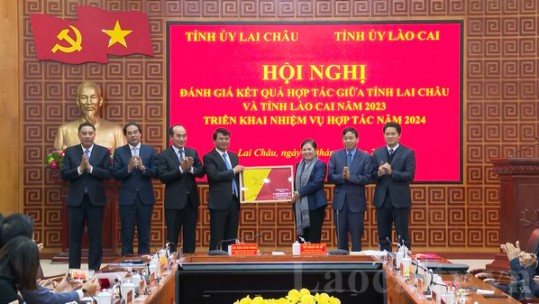 Củng cố mối quan hệ hợp tác Lào Cai - Lai Châu