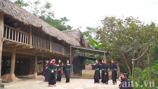 Phát triển bền vững văn hóa, con người Lào Cai