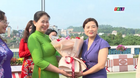 Đoàn đại biểu Hội Phụ nữ tỉnh thăm và làm việc với Hội Phụ nữ Châu Hồng Hà (Trung Quốc)