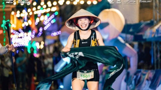 Hà Thị Hậu vô địch 100 km giải chạy đường mòn tại Thái Lan