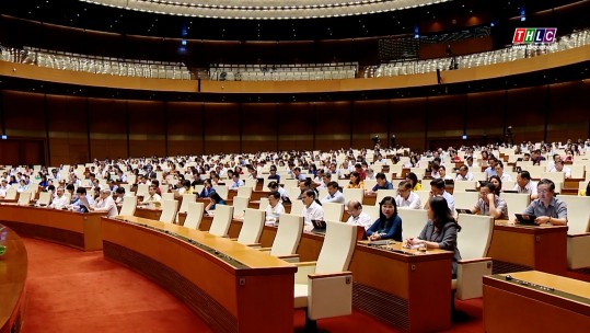Quốc hội thảo luận sôi nổi về việc thực hiện Nghị quyết số 43