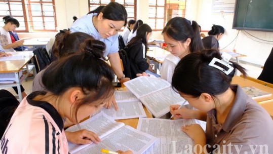 Học sinh Mường Khương tích cực ôn thi tốt nghiệp