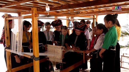 Yên Châu (Sơn La) lưu giữ nghề dệt thổ cẩm của đồng bào dân tộc Thái