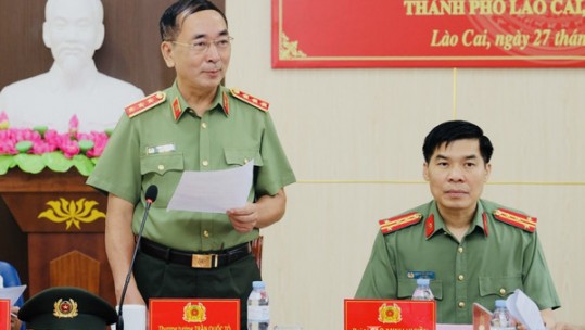 Thượng tướng Trần Quốc Tỏ, Ủy viên Trung ương Đảng, Thứ trưởng Bộ Công an làm việc tại Lào Cai