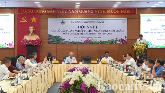 UBND tỉnh Lào Cai gặp gỡ các doanh nghiệp du lịch