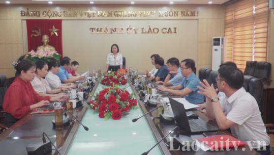 Ban Dân vận Tỉnh ủy làm việc với thành phố Lào Cai về thực hiện đề án 