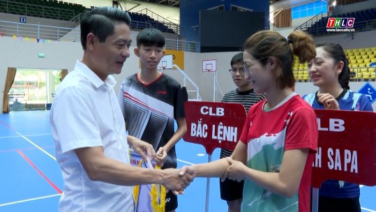 Gần 100 vận động viên tham gia giải vô địch cầu lông tỉnh Lào Cai