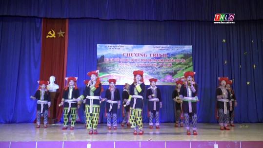 Thành phố Lào Cai ra mắt 2 đội văn nghệ bản sắc dân tộc