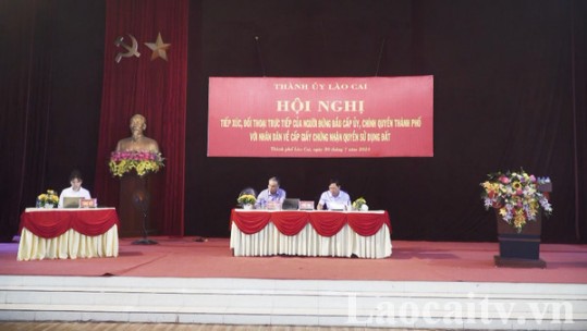 Thành ủy Lào Cai tiếp xúc, đối thoại trực tiếp với Nhân dân