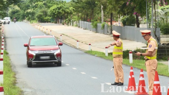 Giao thông ngày đầu nghỉ lễ diễn ra an toàn