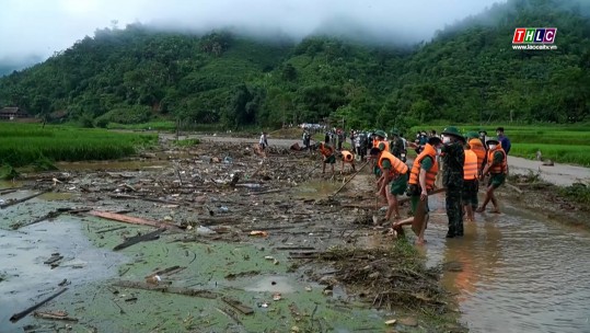 Thêm nhiều nạn nhân được tìm thấy tại thôn Làng Nủ