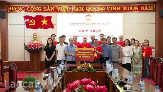 Báo Pháp luật Việt Nam hỗ trợ Lào Cai 7 tấn hàng nhu yếu phẩm