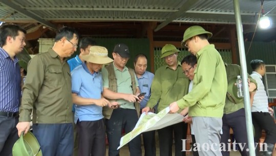 Chủ tịch UBND tỉnh khảo sát một số địa điểm xây dựng khu tái định cư cho người dân Làng Nủ