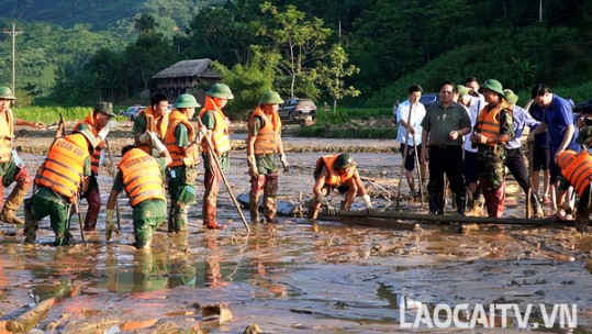 Phát động Đợt thi đua “Lào Cai chung tay khắc phục hậu quả cơn bão số 3”