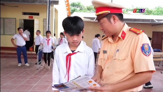 Nâng cao kiến thức, kỹ năng tham gia giao thông an toàn cho học sinh