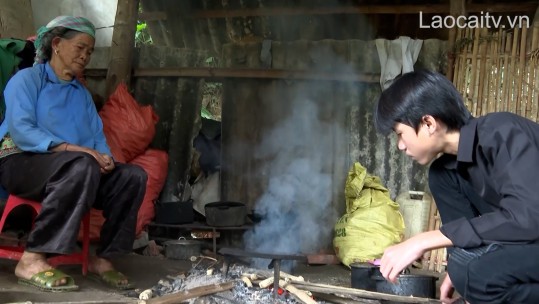 Cậu học trò nghèo người Nùng học giỏi