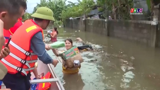 Quảng Bình đảm báo nhu yếu phẩm cho vùng ngập lụt