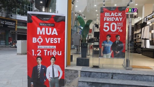 Nhiều ưu đãi thị trường thời trang dịp Black Friday