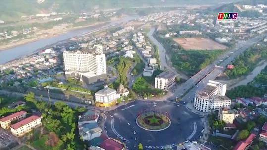 Thành phố Lào Cai 20 mùa hoa