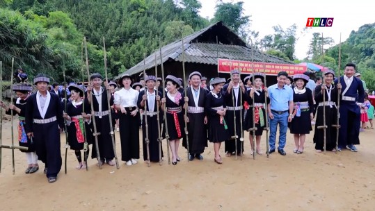 Văn Bàn khai thác thế mạnh du lịch văn hóa