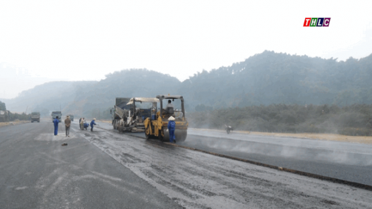 Trên công trường Kim Thành - Ngòi Phát ngày cận Tết