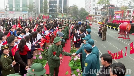 Tưng bừng ngày hội tòng quân năm 2025 tại các địa phương