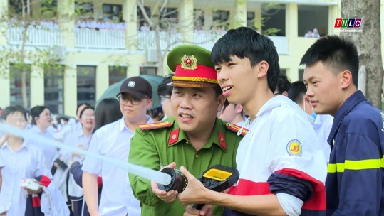 Tập huấn phòng cháy, chữa cháy trong trường học