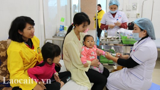 Người già, trẻ nhỏ nhập viện tăng cao vì rét đậm