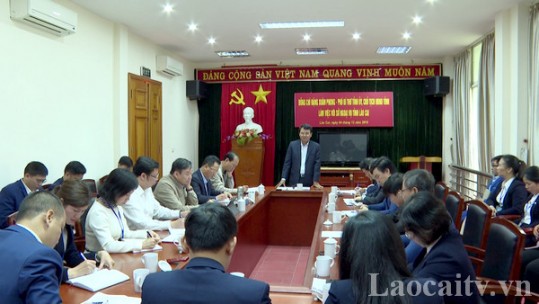 Chủ tịch UBND tỉnh Đặng Xuân Phong làm việc với Sở Ngoại vụ