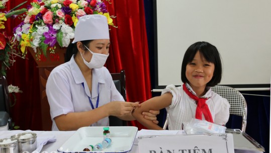 Lào Cai: Trẻ em 7 tuổi sẽ được tiêm bổ sung vắc xin uốn ván - bạch hầu
