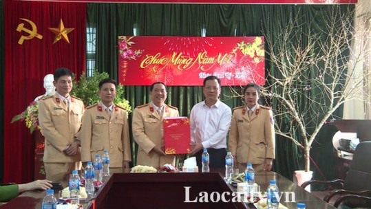 Phó Chủ tịch UBND tỉnh Hoàng Quốc Khánh chúc Tết các cơ quan, đơn vị