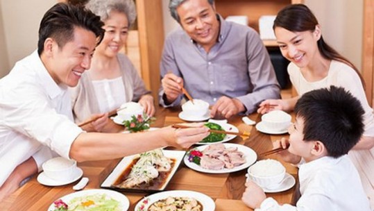Câu chuyện “Tết nội – Tết ngoại”