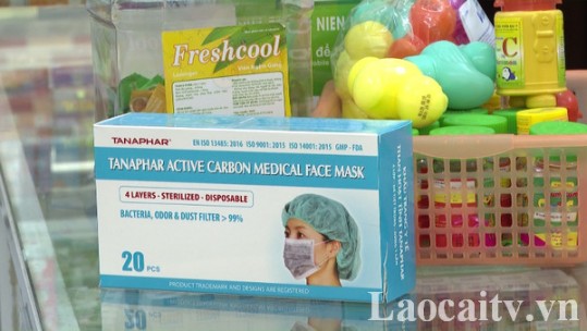 Loạn giá thị trường khẩu trang vì dịch viêm phổi cấp