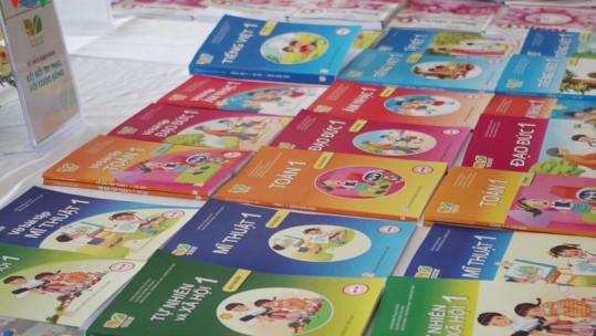 Học sinh và phụ huynh được lấy ý kiến để lựa chọn sách giáo khoa mới