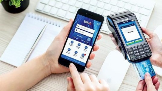 Áp dụng chính sách miễn, giảm phí dịch vụ thanh toán