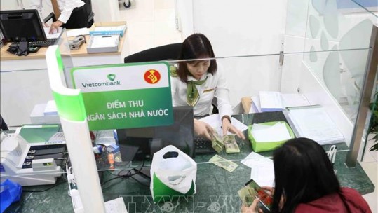 Nhiều ngân hàng giảm phí dịch vụ về 0 đồng từ hôm nay 14/2