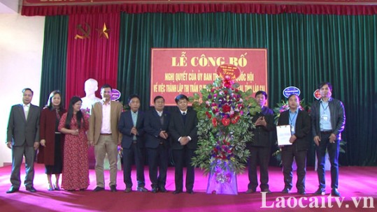 Công bố quyết định thành lập thị trấn Si Ma Cai