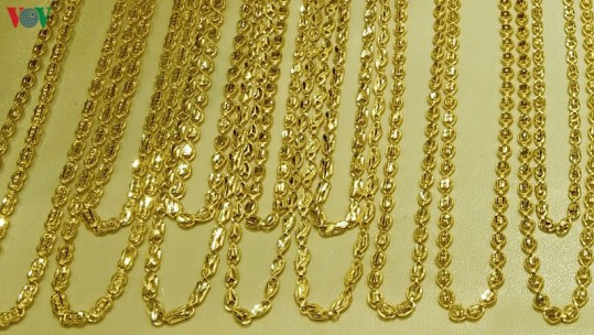 Giá vàng trong nước lại tăng vọt trong khi thế giới vẫn giảm