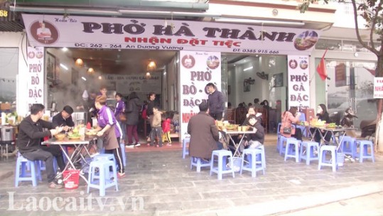 Nhà hàng, quán ăn nỗ lực giảm thiểu nguy cơ lây nhiễm dịch Covid-19