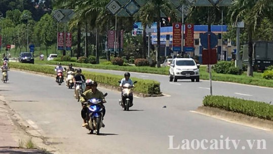 Hôm nay vùng thấp Lào Cai ấm nóng 28-30 độ C