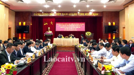 Phó Thủ tướng thường trực Chính phủ Trương Hòa Bình làm việc với tỉnh Lào Cai