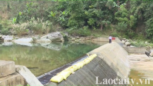 Báo động ô nhiễm nguồn nước thô đầu vào nhà máy nước Lào Cai