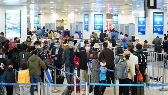Người từ các nước ASEAN bay đến Việt Nam sẽ phải cách ly 14 ngày