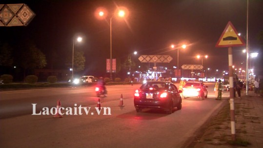 Phạt 40 triệu đồng 02 lái xe có nồng độ cồn khi điều khiển phương tiện tham gia giao thông