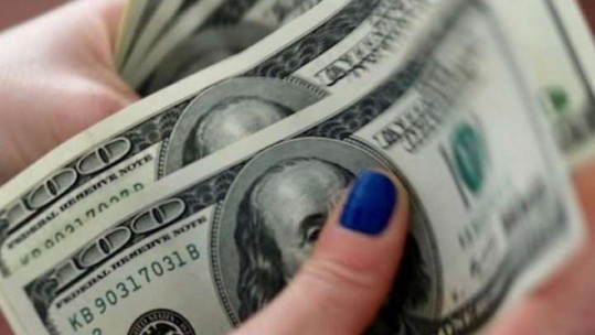 Tỷ giá USD giảm tại nhiều ngân hàng thương mại